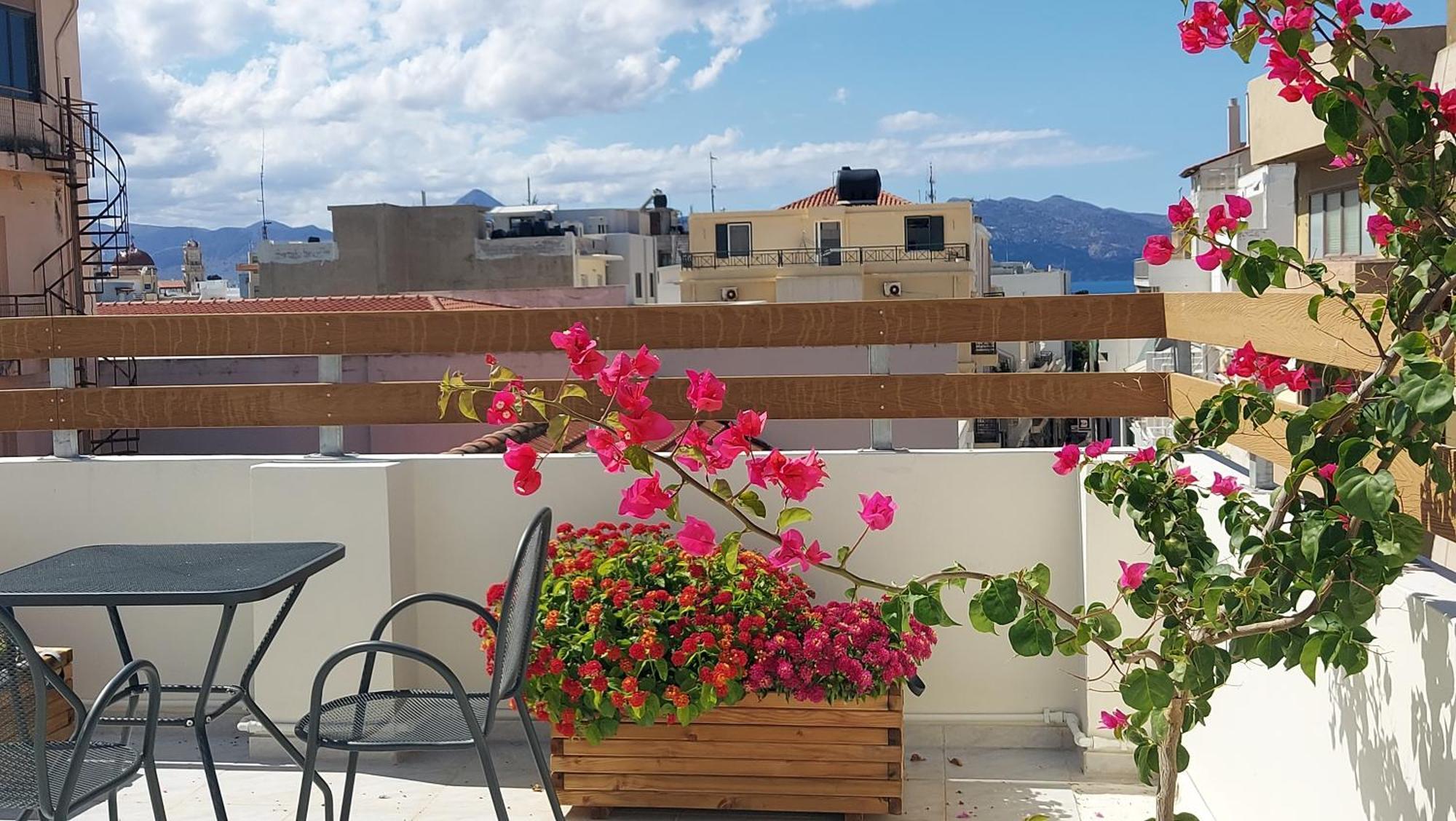 The Blue Apartment In The Heart Of Heraklion Exterior photo
