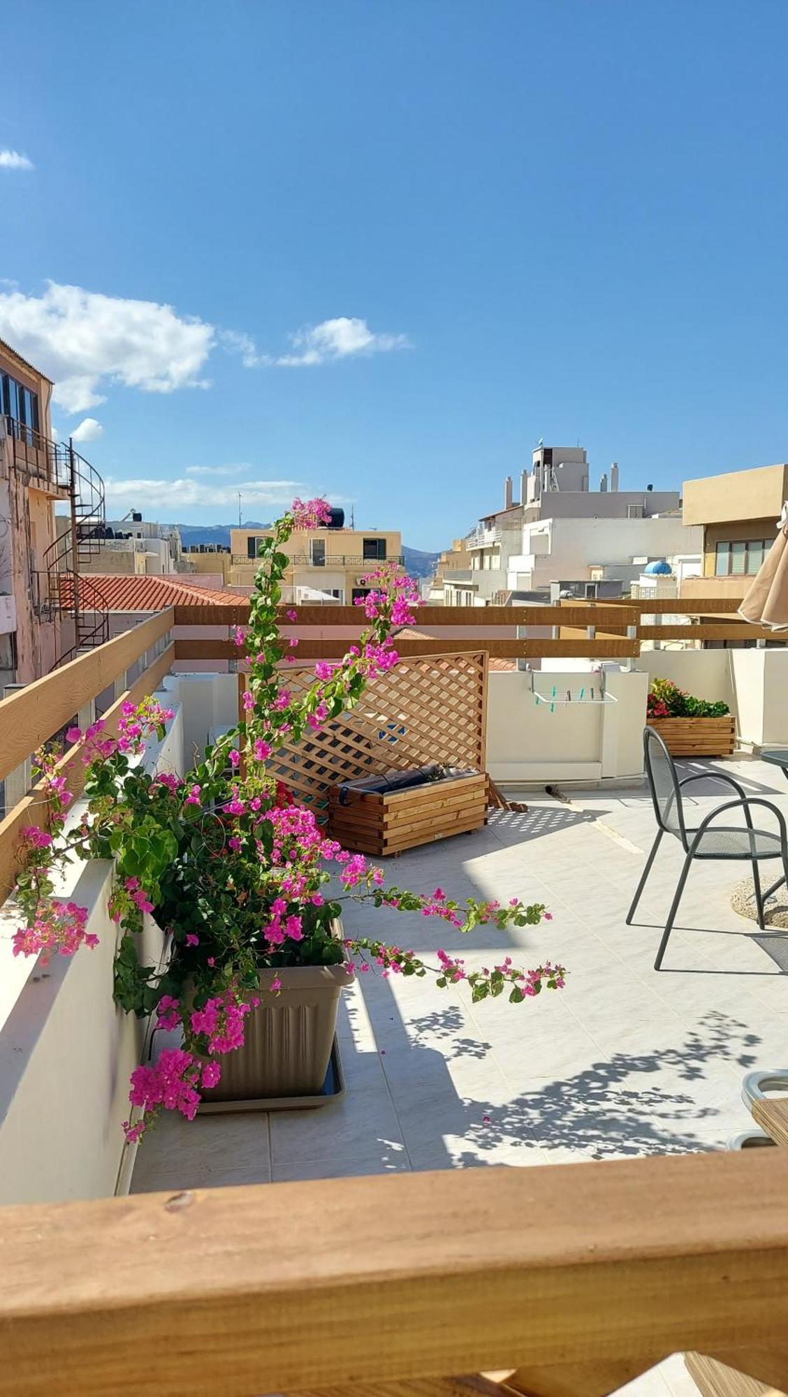 The Blue Apartment In The Heart Of Heraklion Exterior photo